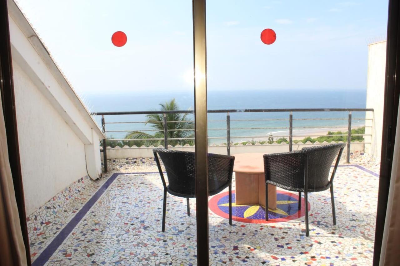 Abhishek Beach Resort And Spa Ganpatipule Exterior foto