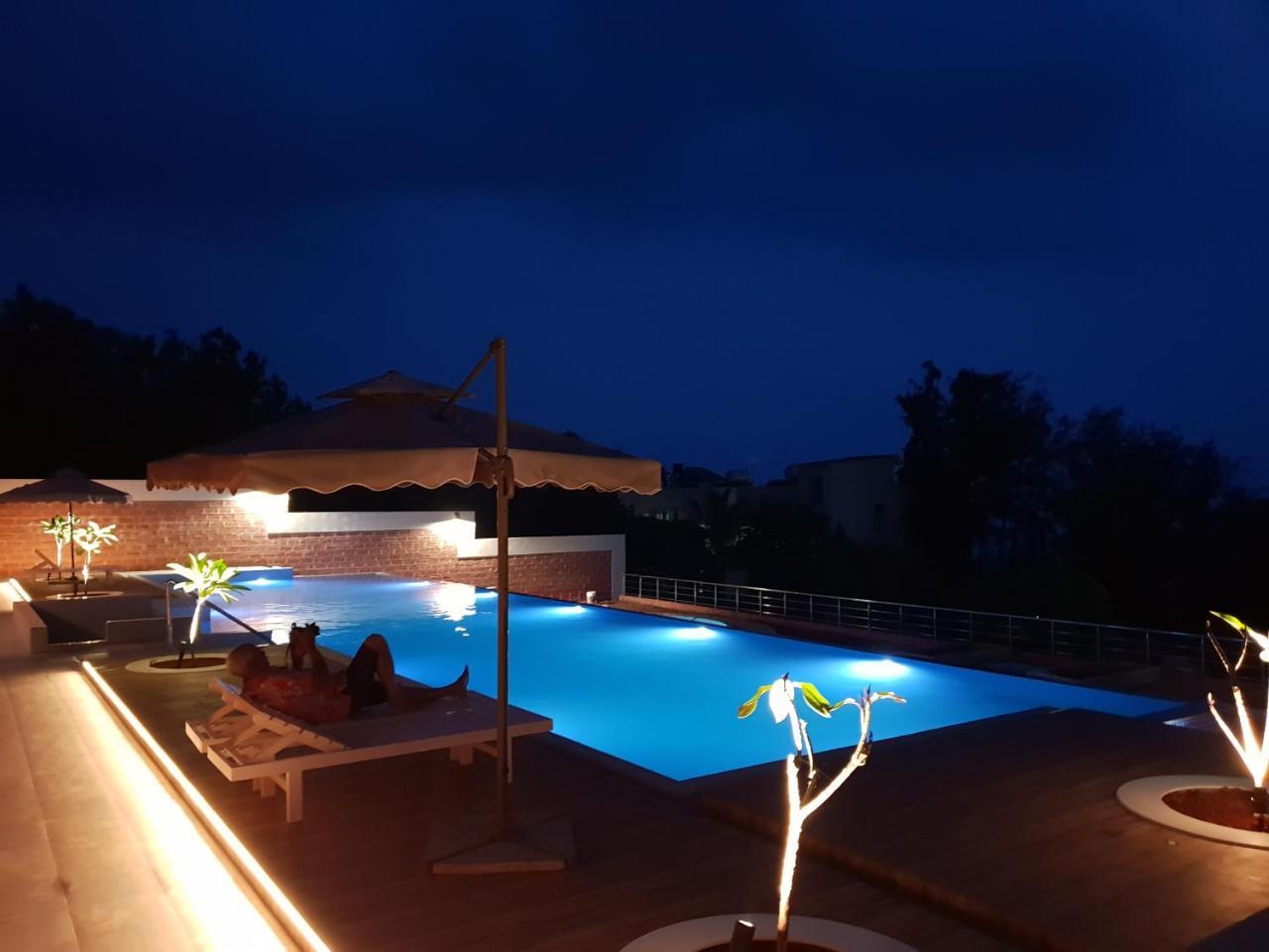 Abhishek Beach Resort And Spa Ganpatipule Exterior foto